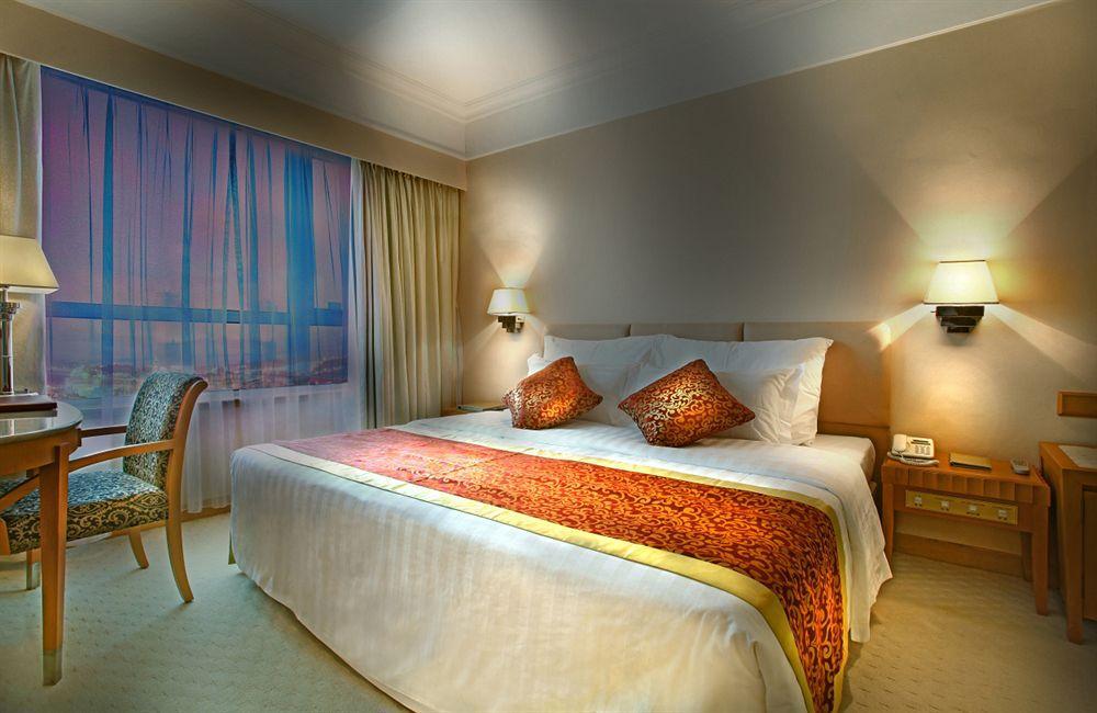 Golden Crown China Hotel Taipa  Exterior photo