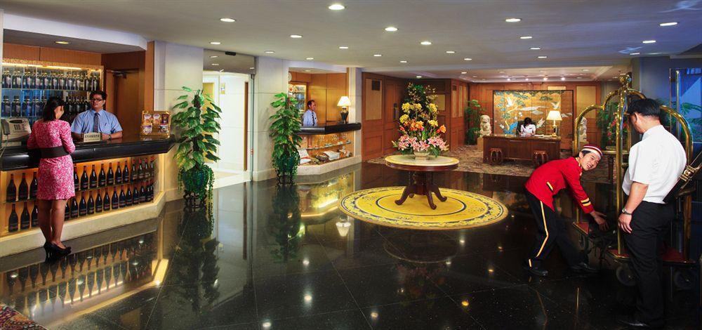 Golden Crown China Hotel Taipa  Exterior photo